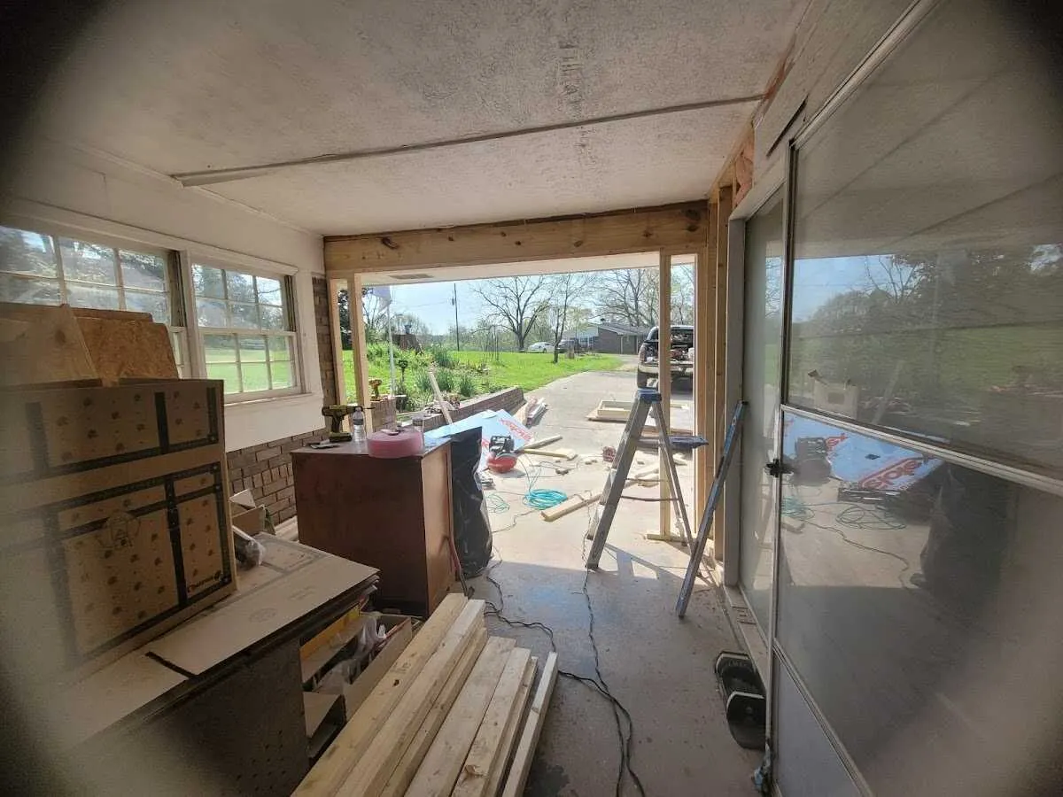 Air movers and dehumidifier for Water Mitigation Services in Eudora